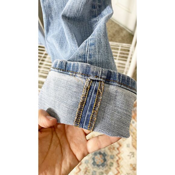 Vintage Levi’s “Little e” Curvy Bootcut Jeans Size 6S / W28 - Picture 12 of 14